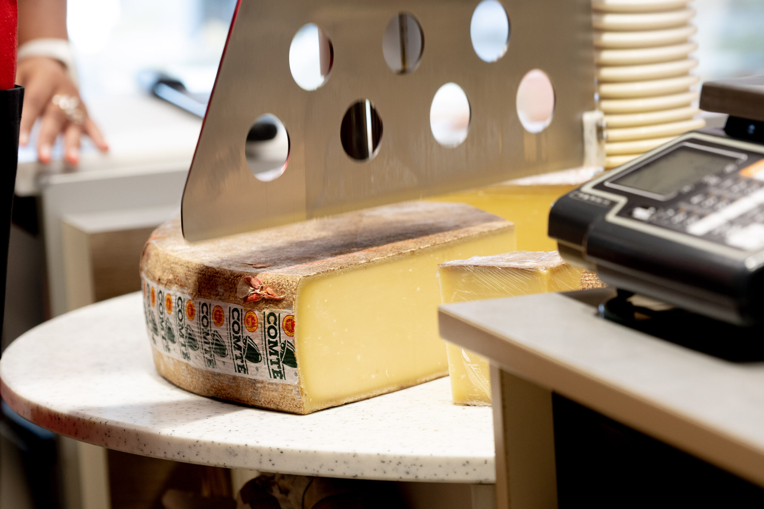 guillotine à couper le Comté